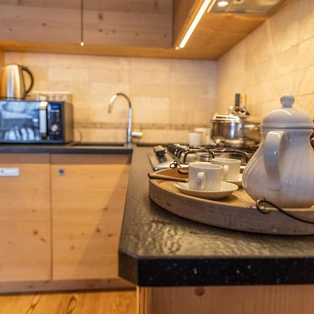 Cadin Apartment กอร์ตินาดัมเปซโซ ภายนอก รูปภาพ