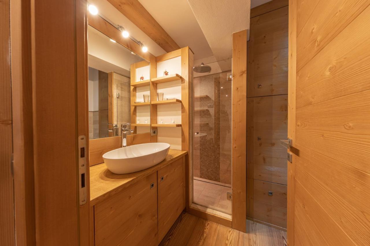 Cadin Apartment กอร์ตินาดัมเปซโซ ภายนอก รูปภาพ